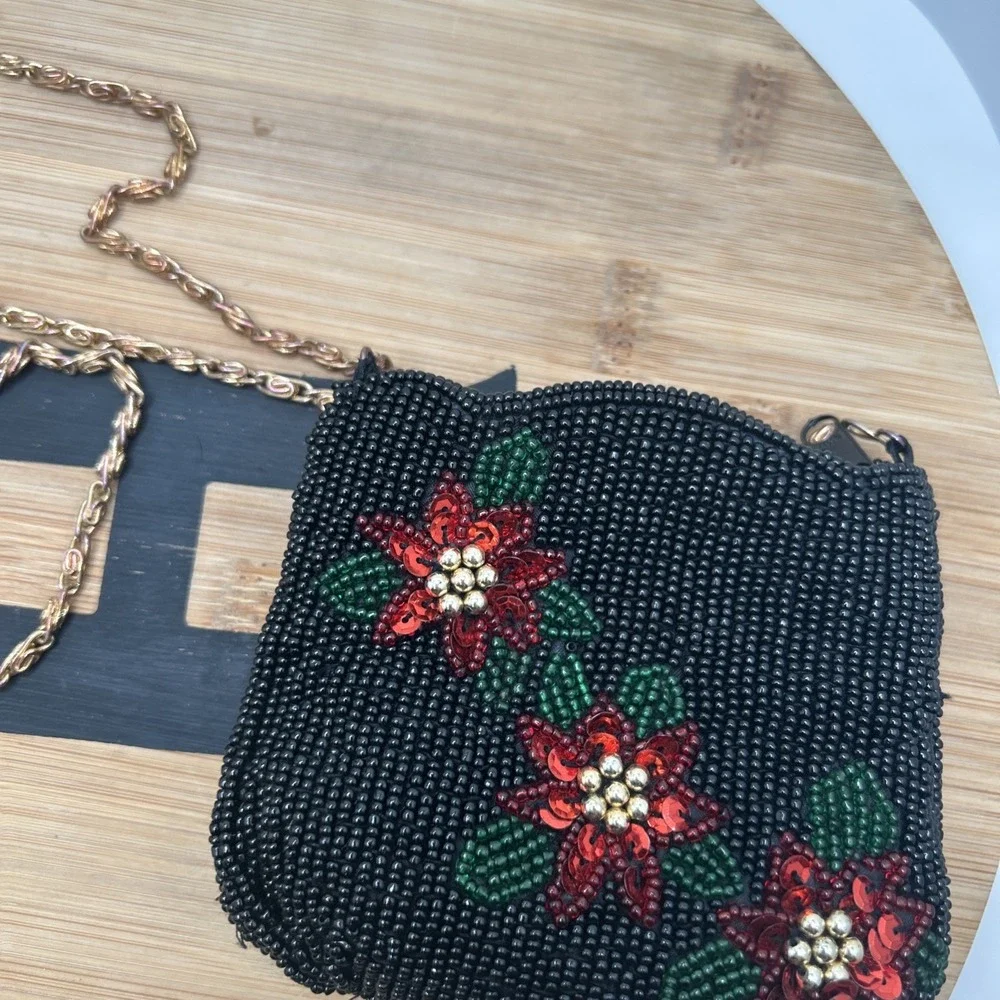 Beaded Poinsettia Zippered Pouch Clutch Coin Purse Small 7 3/4